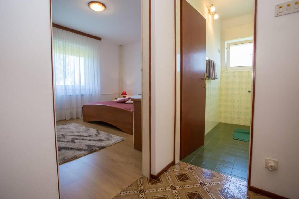 Garden View Apartment In Porec For 2 - 3 Persons Kültér fotó